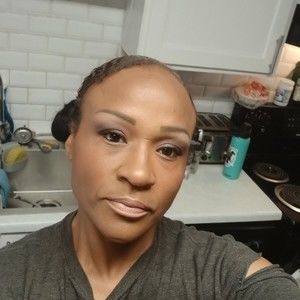 Meet your Posher, Lalia